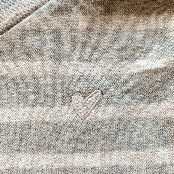 NWT J. Crew Crewcuts Girls Long Sleeve Striped Turtleneck Gray Sz 4-5 - Picture 3 of 7